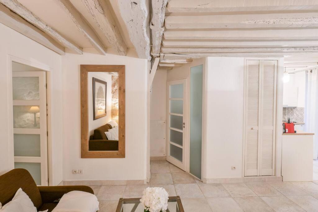 Cosy Appartement En Plein Marais Parijs Buitenkant foto